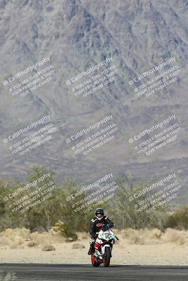 media/Dec-07-2025-CVMA (Sun) [[3e7d2de5dc]]/Race 8-Middleweight Shootout/